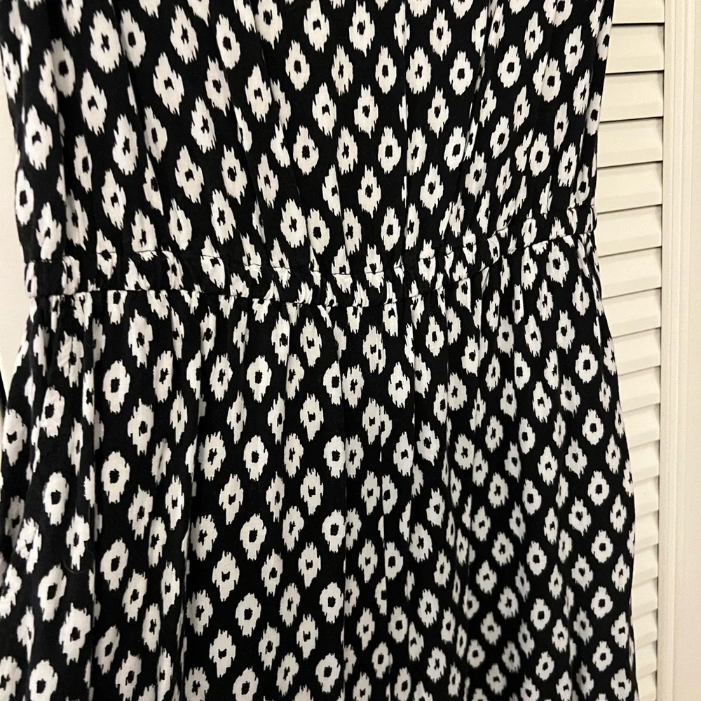 patterned jumpsuit 〰️ - Picture 3 of 3